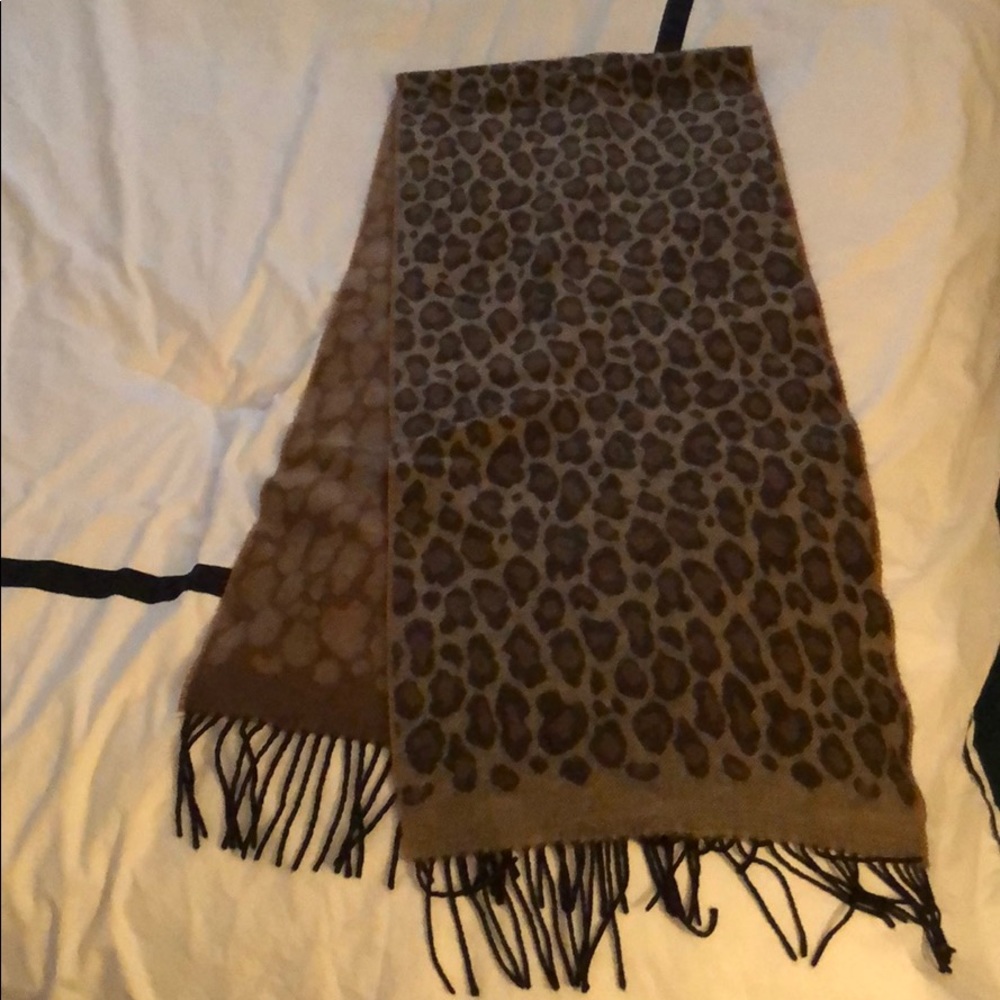 Animal print scarf